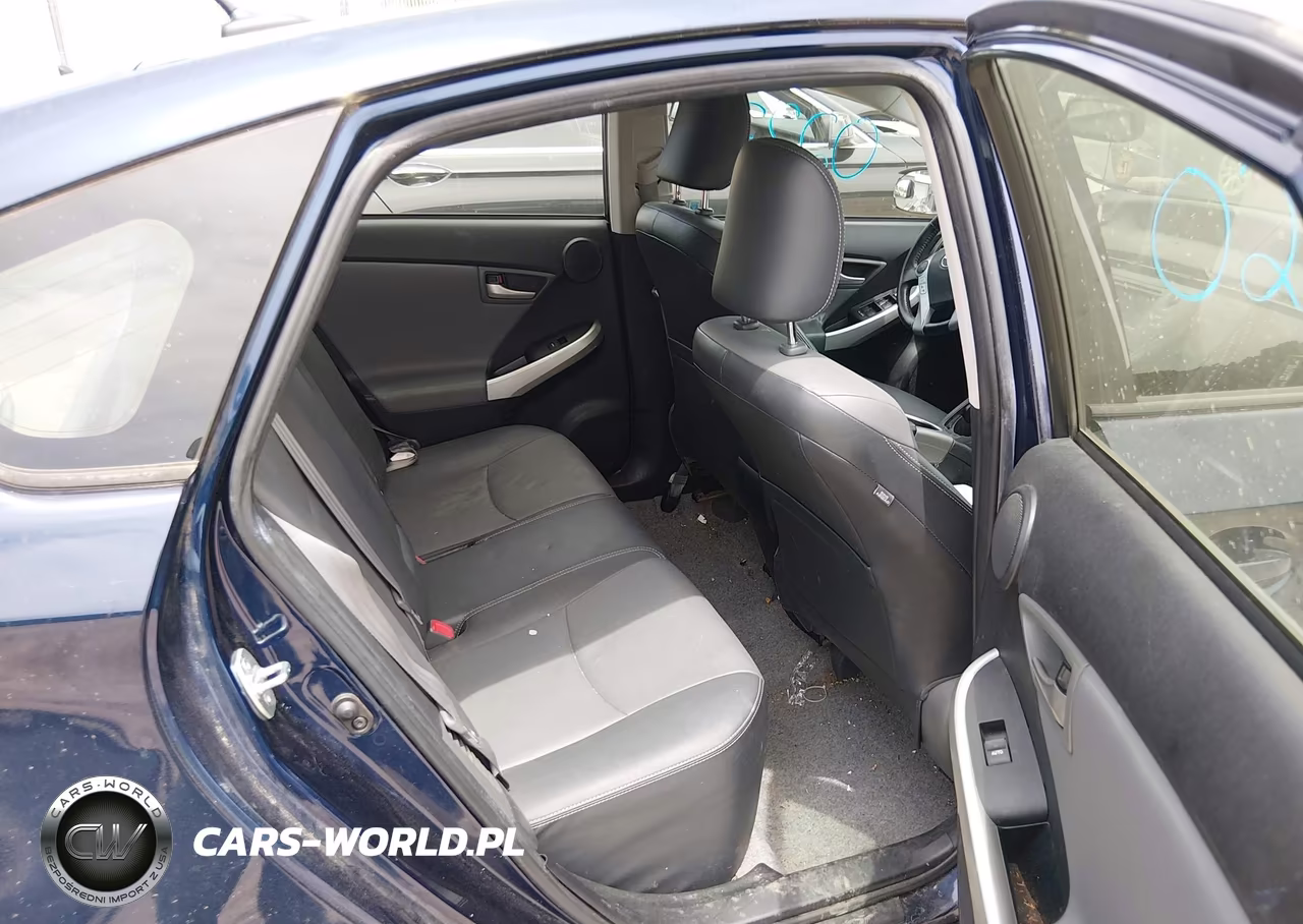 2014 Toyota Prius Four VIN:JTDKN3DU7E1754409 - 8