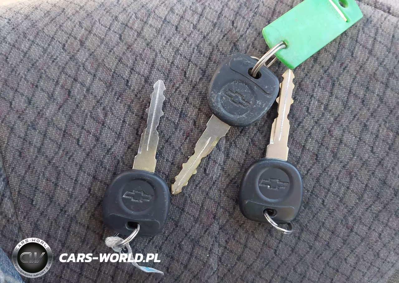 2000 Chevrolet Malibu VIN:1G1ND52J1Y6303318 - 11