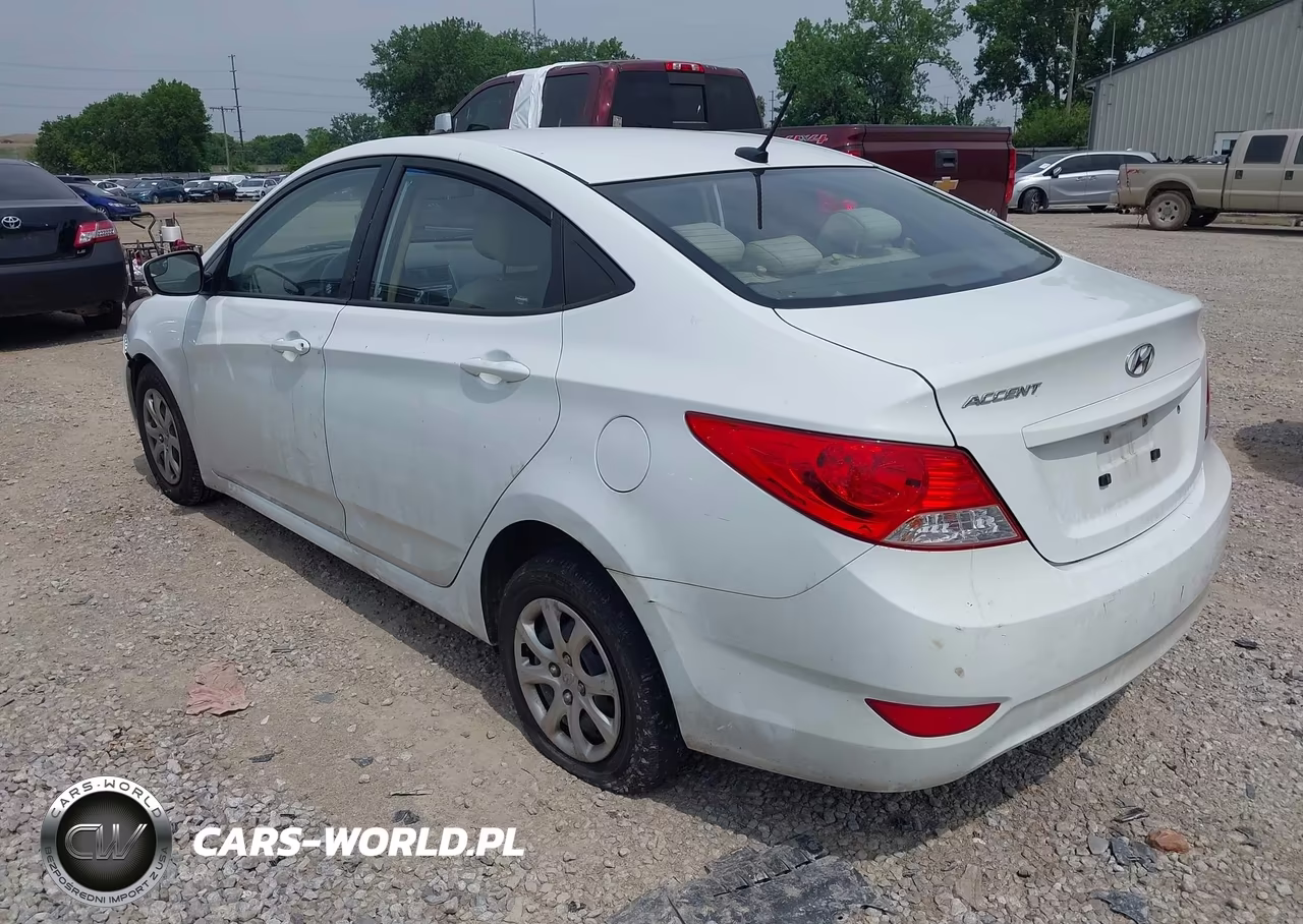 2014 Hyundai Accent Gls VIN:KMHCT4AE3EU751692 - 3