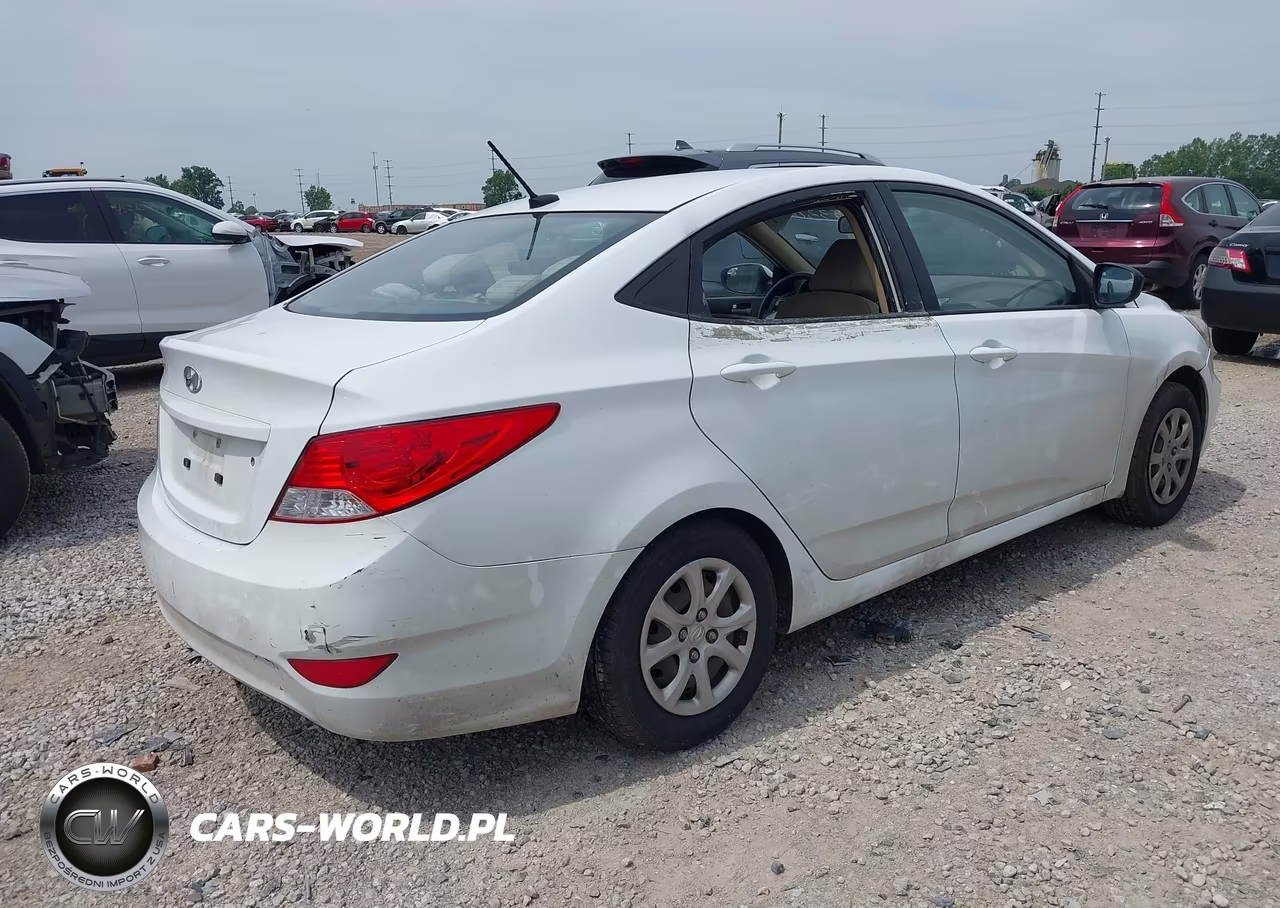 2014 Hyundai Accent Gls VIN:KMHCT4AE3EU751692 - 4