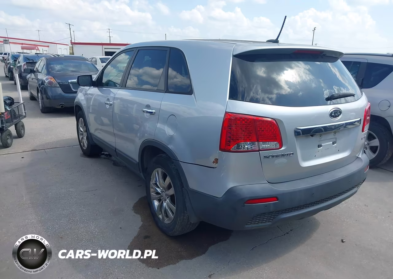 2011 Kia Sorento Ex V6 VIN:5XYKU4A23BG014296 - 3