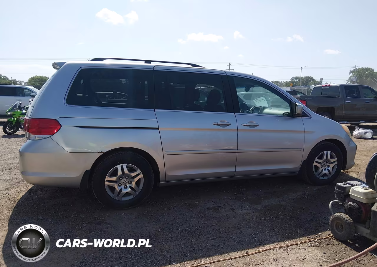 2008 Honda Odyssey Touring VIN:5FNRL38838B035655 - 13