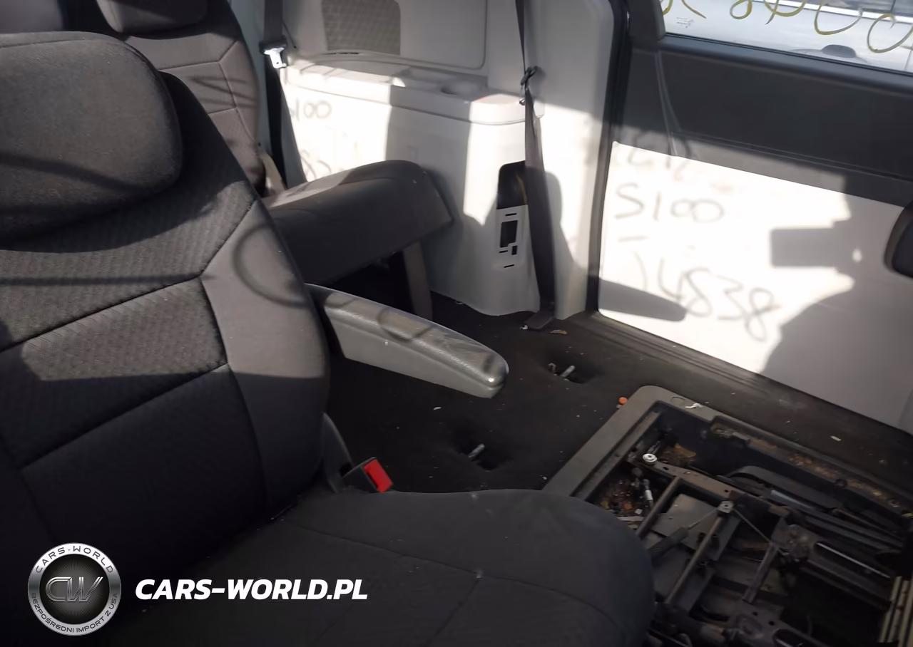 2010 Dodge Grand Caravan Sxt VIN:2D4RN5D1XAR307517 - 8