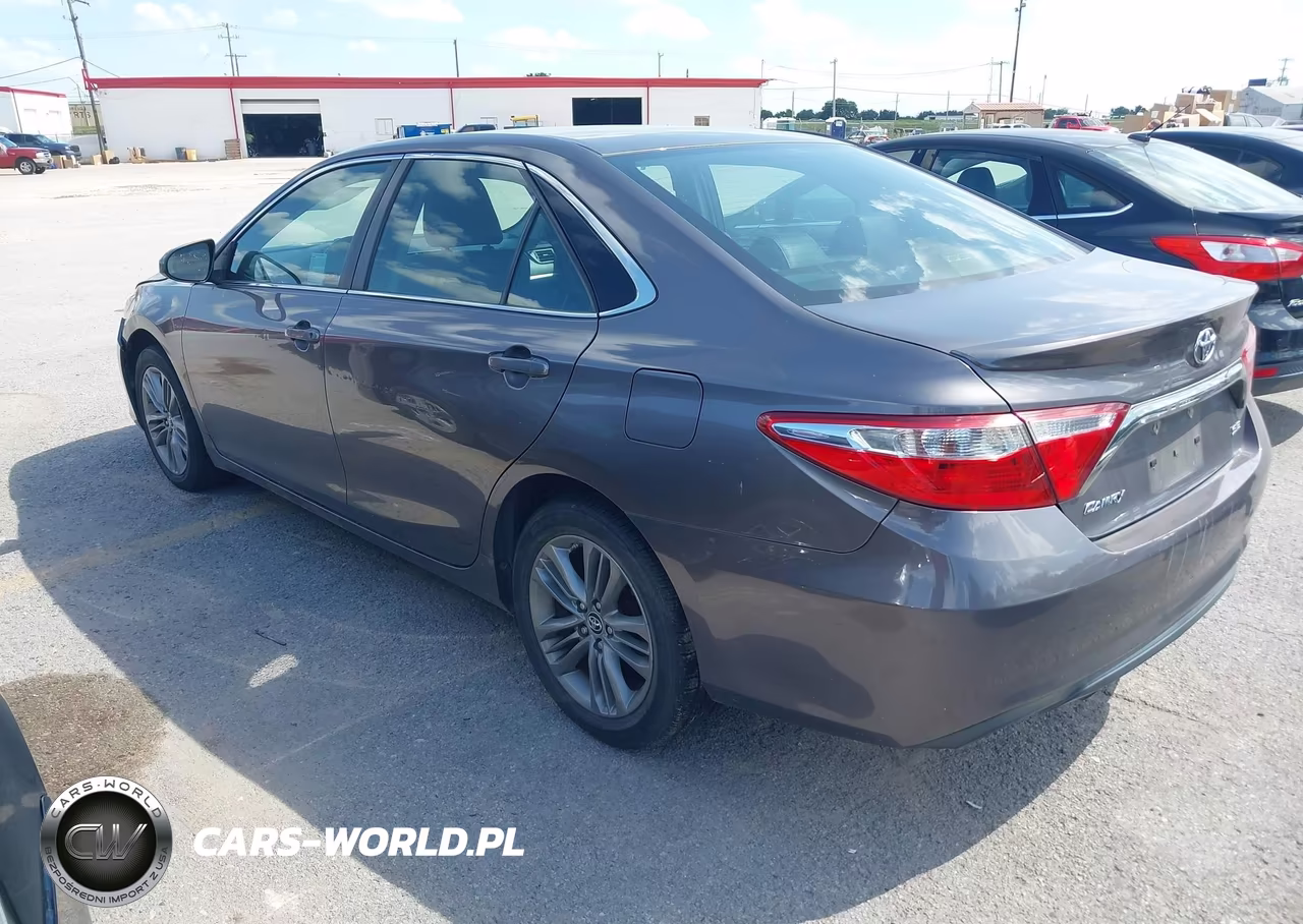 2015 Toyota Camry Se VIN:4T1BF1FK1FU482531 - 3