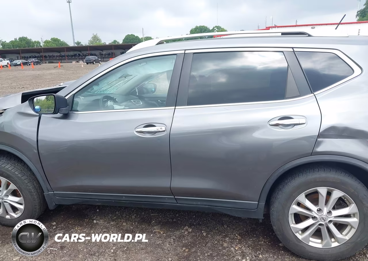 2015 Nissan Rogue Sv VIN:KNMAT2MTXFP520136 - 14