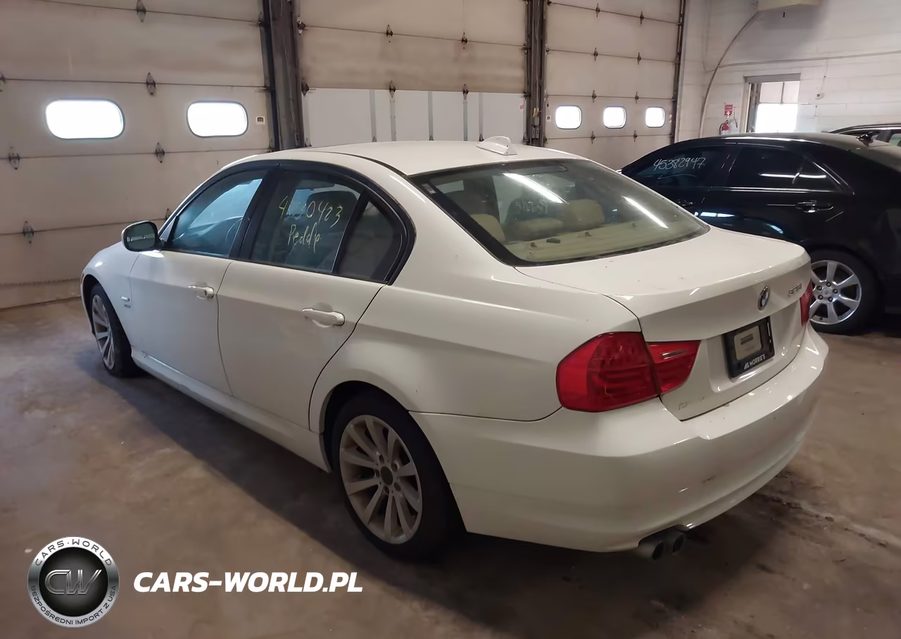 2009 BMW 328I xDrive VIN:WBAPK73559A452572 - 3