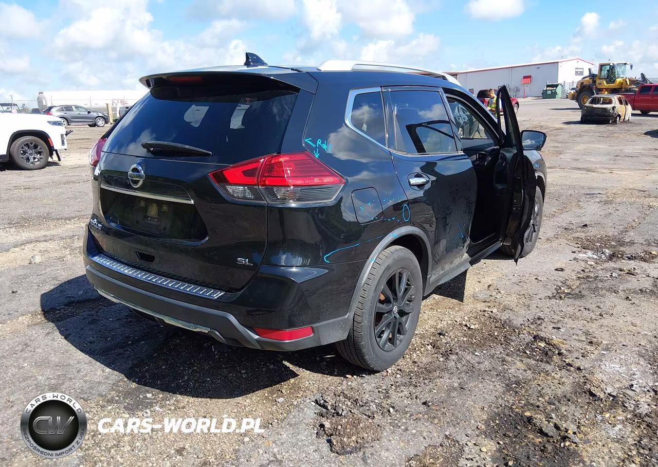 2017 Nissan Rogue Sl VIN:JN8AT2MTXHW385298 - 4