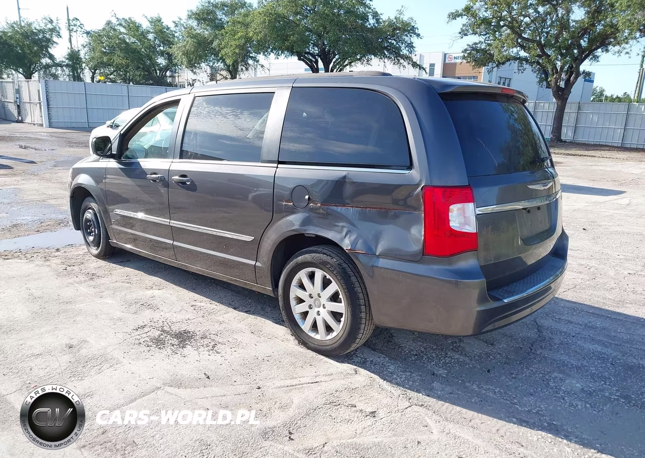 2015 Chrysler Town & Country Touring VIN:2C4RC1BG4FR628981 - 3