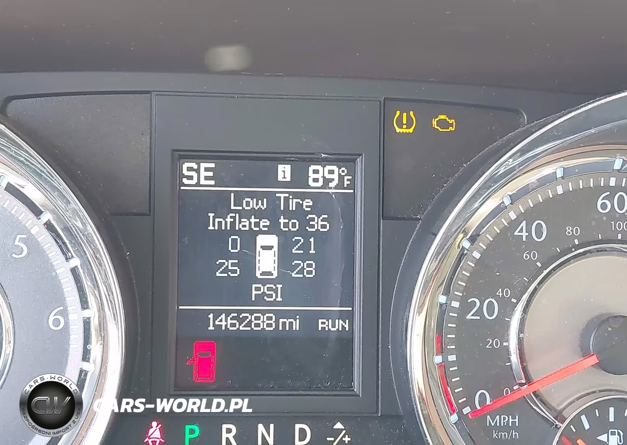 2015 Chrysler Town & Country Touring VIN:2C4RC1BG4FR628981 - 7
