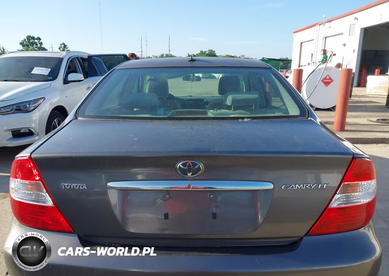 2004 Toyota Camry Le VIN:4T1BE32K84U924402 - 12