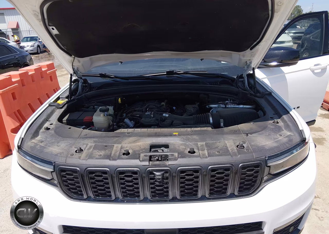 2022 Jeep Grand Cherokee L Limited 4X4 VIN:1C4RJKBG1N8585545 - 10