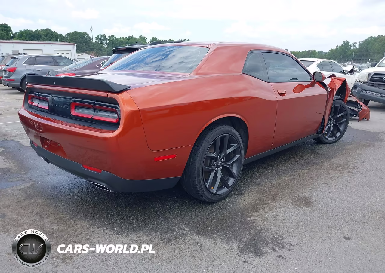 2021 Dodge Challenger Sxt VIN:2C3CDZAG9MH597043 - 4