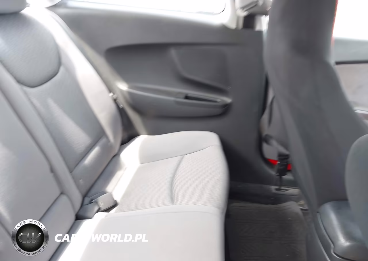 2013 Hyundai Elantra Gs VIN:KMHDH6AE4DU016638 - 8