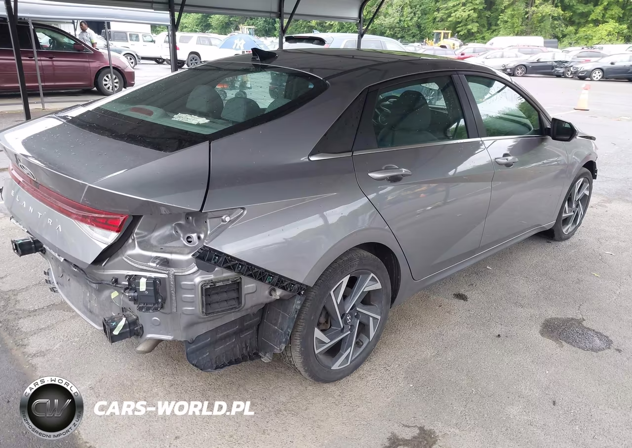 2024 Hyundai Elantra Sel VIN:KMHLS4DGXRU811361 - 4