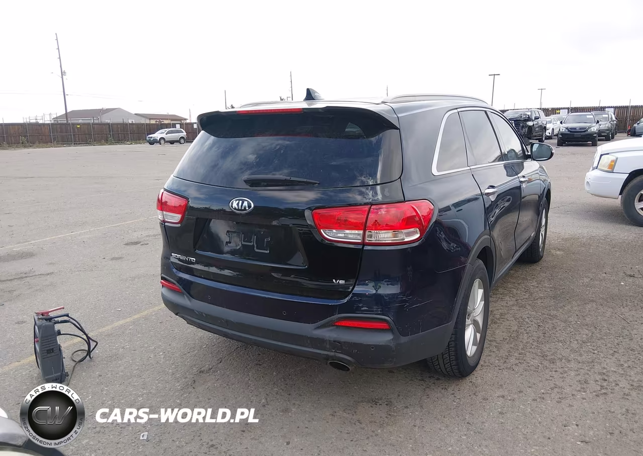 2016 Kia Sorento 2.4L Lx VIN:5XYPGDA39GG037580 - 4