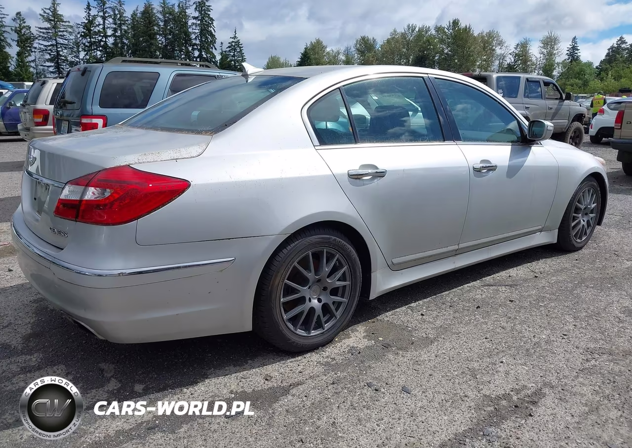 2012 Hyundai Genesis 3.8 VIN:KMHGC4DD4CU178125 - 4