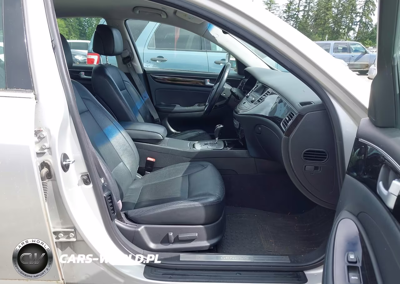 2012 Hyundai Genesis 3.8 VIN:KMHGC4DD4CU178125 - 5