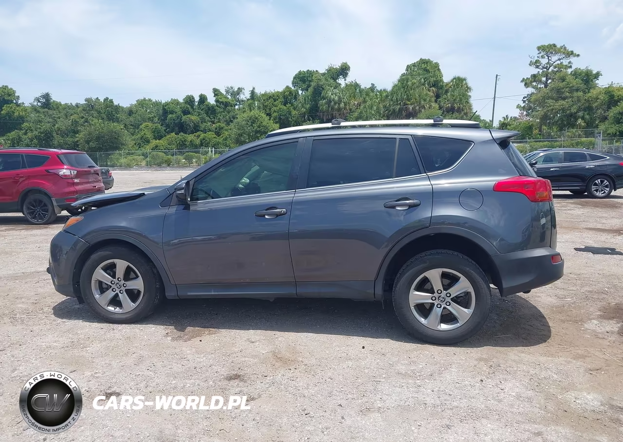 2015 Toyota Rav4 Xle VIN:JTMWFREV9FD069952 - 14