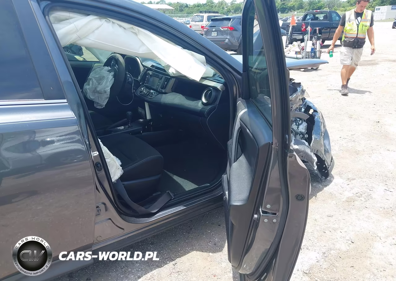 2015 Toyota Rav4 Xle VIN:JTMWFREV9FD069952 - 5
