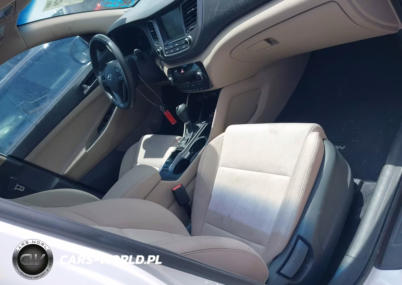 2018 Hyundai Tucson Value VIN:KM8J33A2XJU806219 - 5
