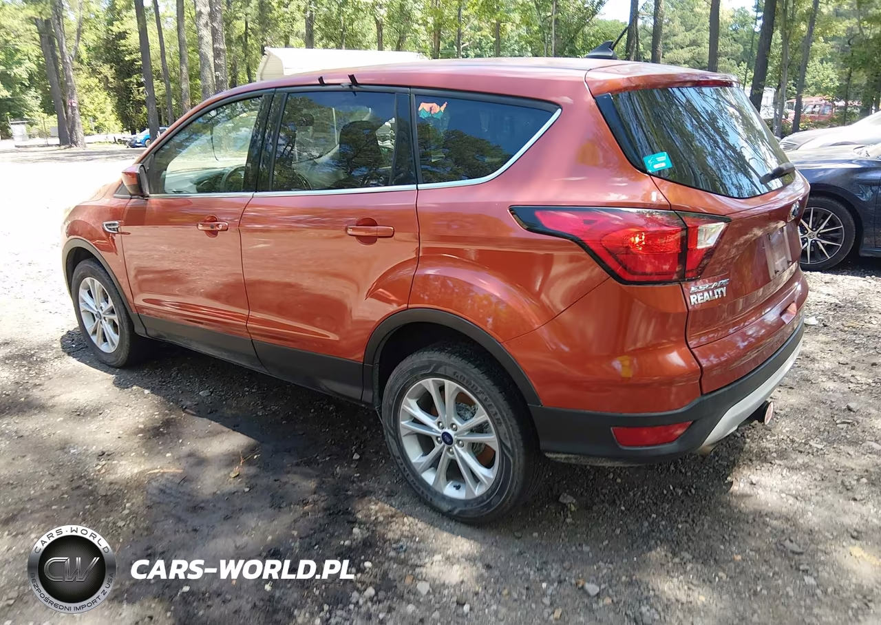 2019 Ford Escape Se VIN:1FMCU9GD3KUB65501 - 3