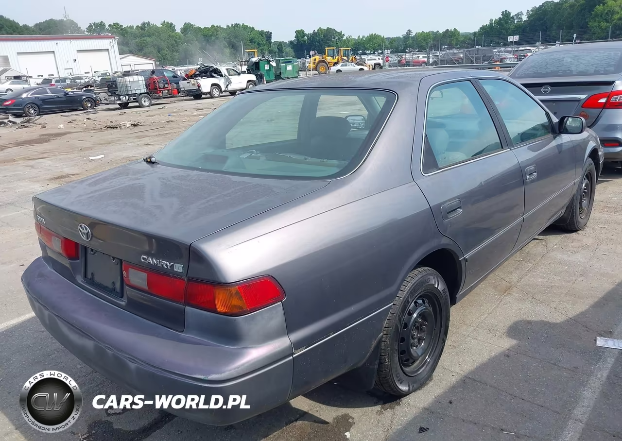 1998 Toyota Camry Le VIN:4T1BG22K4WU377880 - 4
