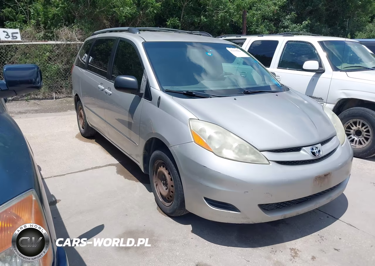 2006 Toyota Sienna Le – zdjęcie 1 z 11