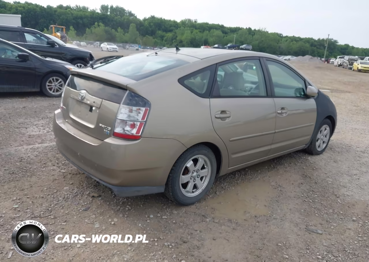2005 Toyota Prius VIN:JTDKB20UX50128156 - 4