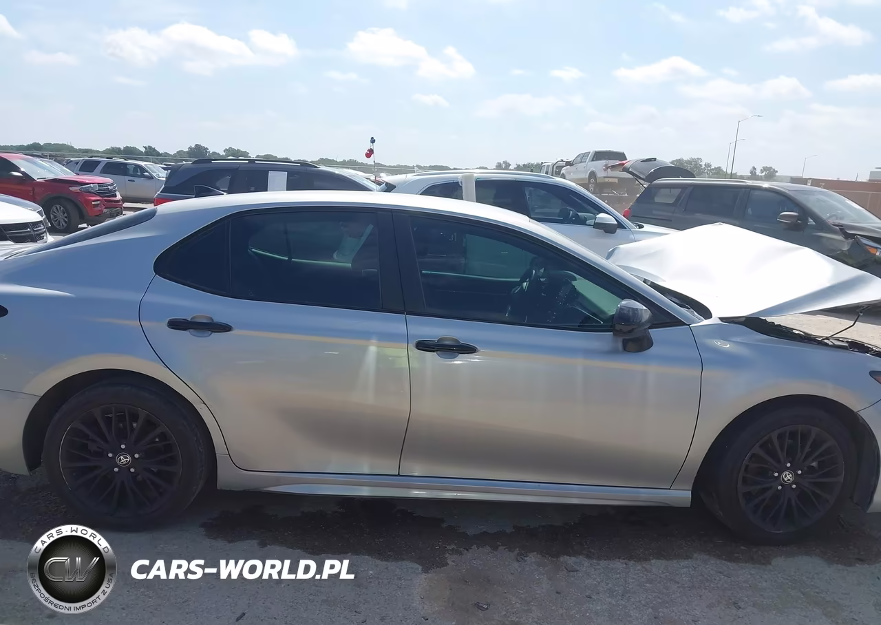 2021 Toyota Camry Se Nightshade Edition VIN:4T1G11AK0MU437444 - 13