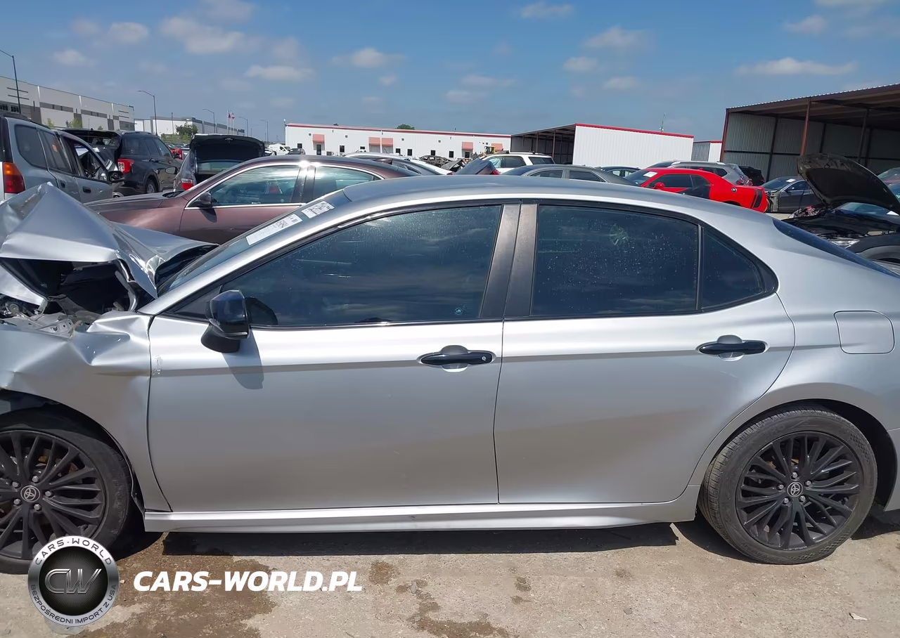 2021 Toyota Camry Se Nightshade Edition VIN:4T1G11AK0MU437444 - 14