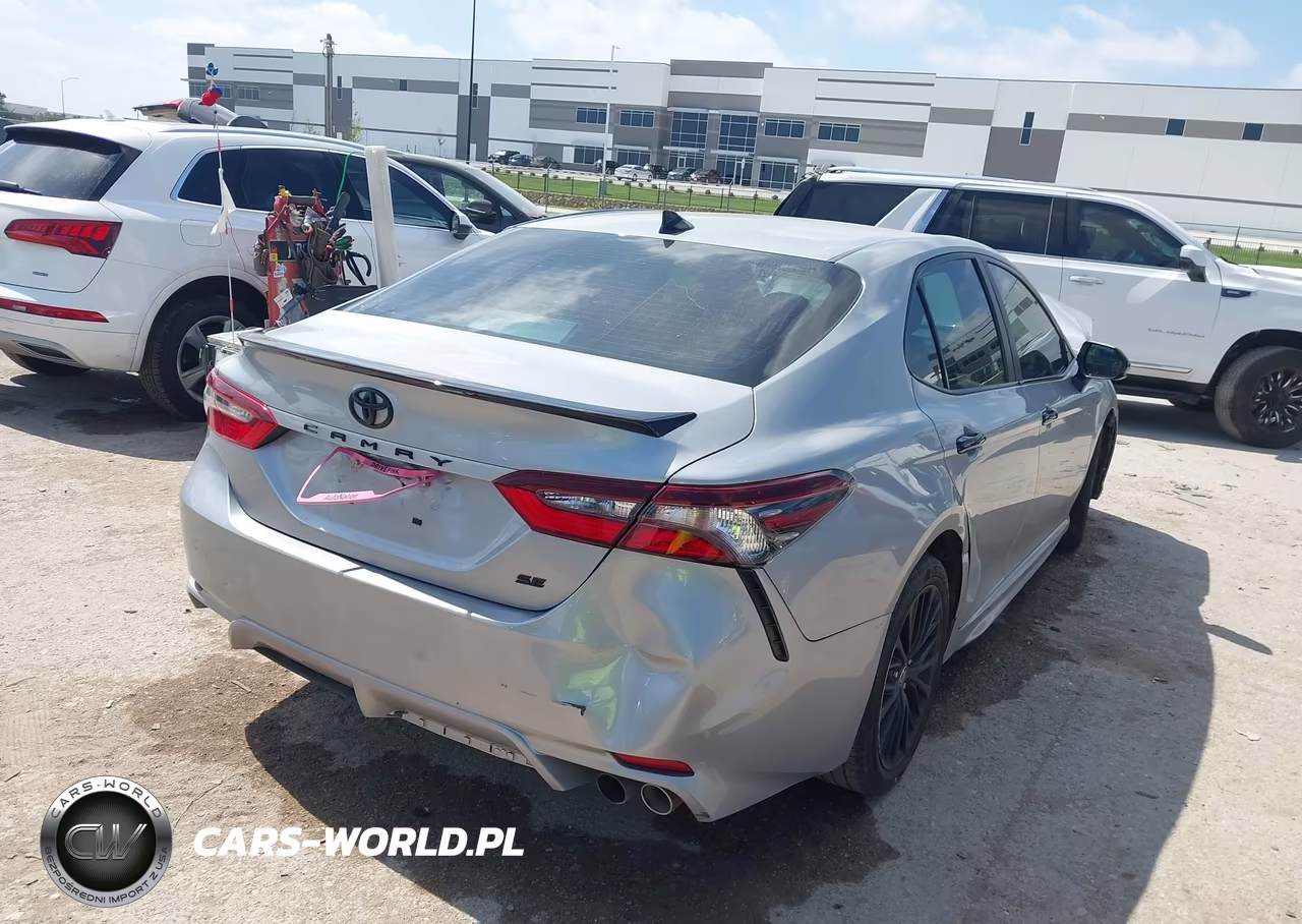 2021 Toyota Camry Se Nightshade Edition VIN:4T1G11AK0MU437444 - 4