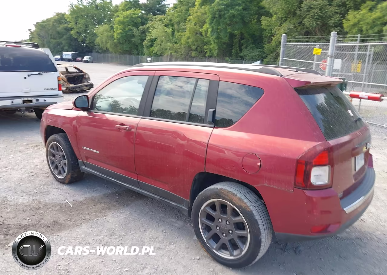 2015 Jeep Compass High Altitude Edition VIN:1C4NJCEA0FD111137 - 3