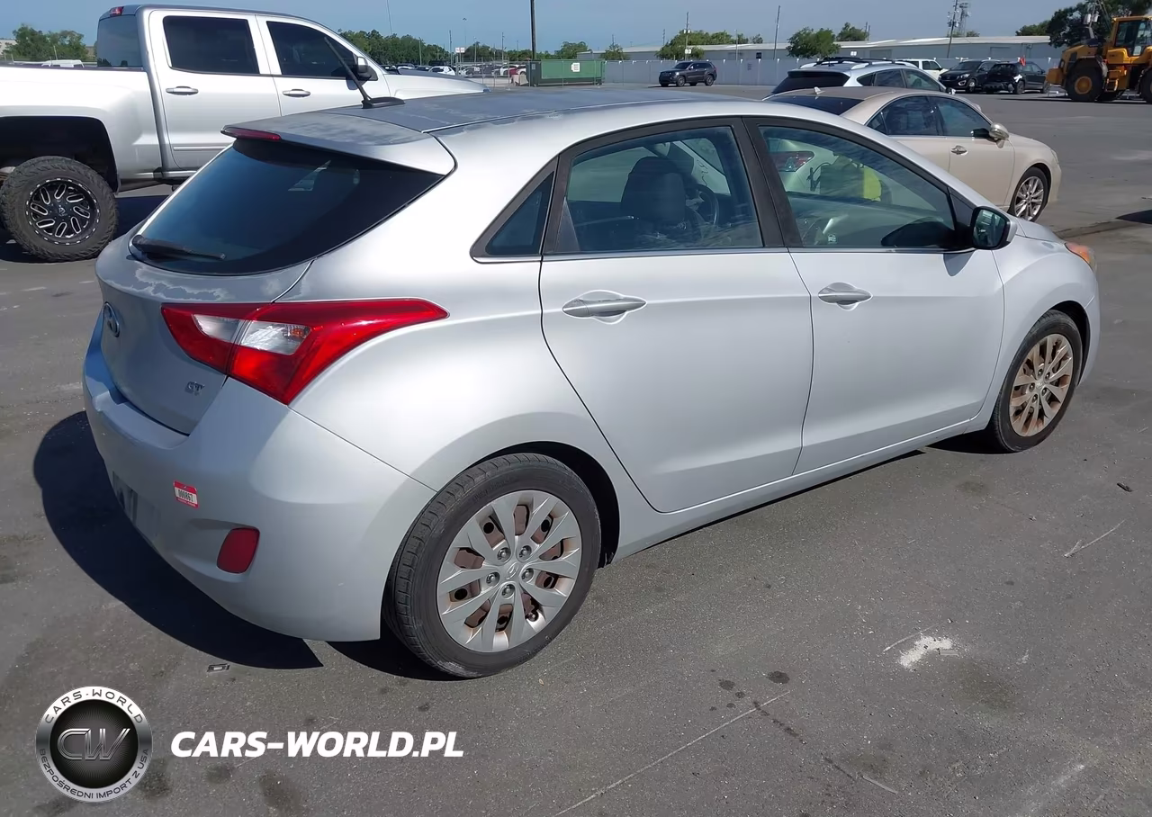 2017 Hyundai Elantra Gt VIN:KMHD35LH3HU350262 - 4