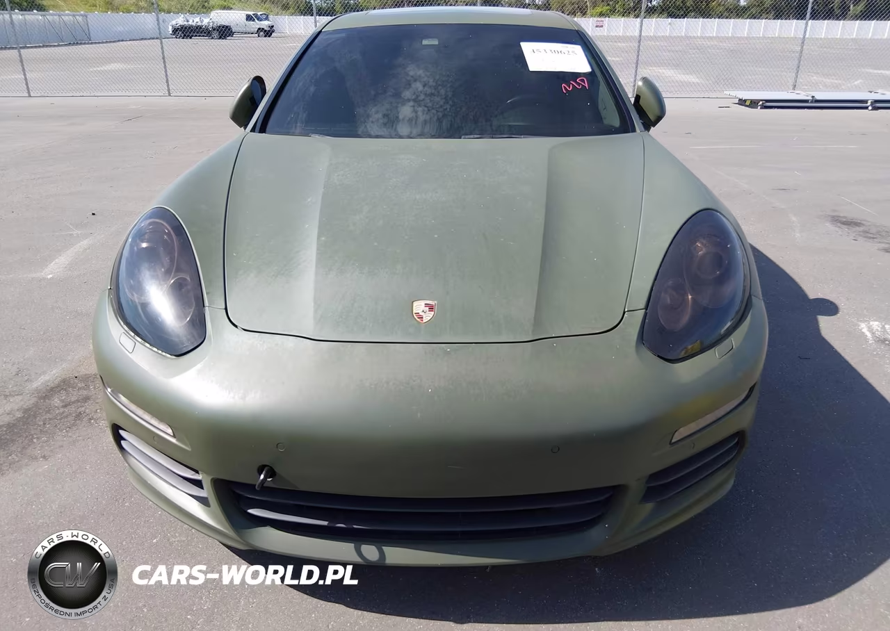 2015 Porsche Panamera 4 VIN:WP0AA2A71FL001495 - 17