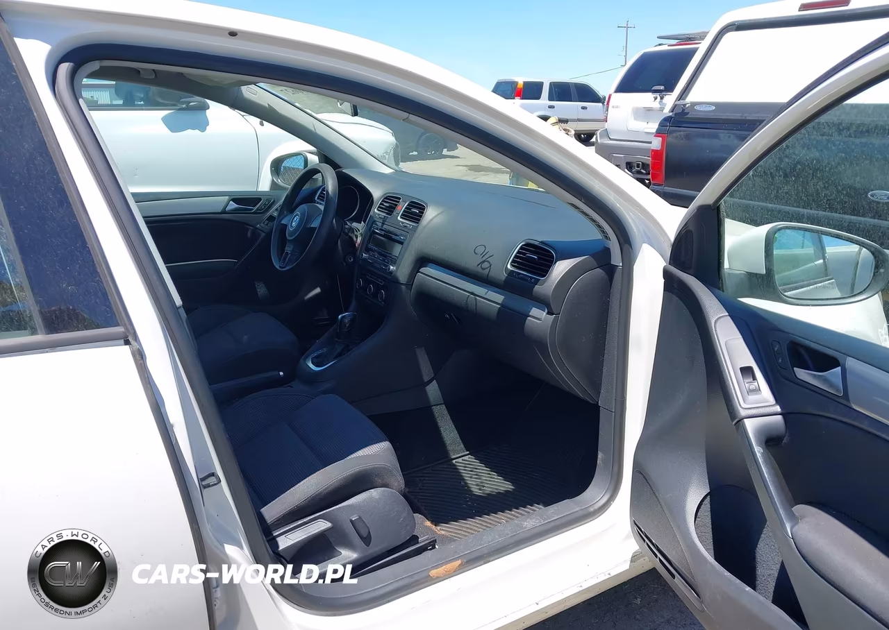 2011 Volkswagen Golf 2.5L 4-Door VIN:WVWDB7AJ8BW229621 - 5