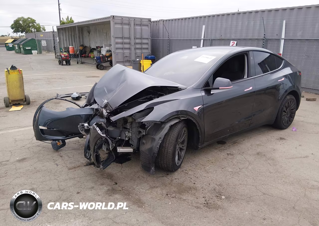 2025 Tesla Model Y Long Range Dual Motor Rear-Wheel Drive VIN:7SAYGDED1SF311476 - 2