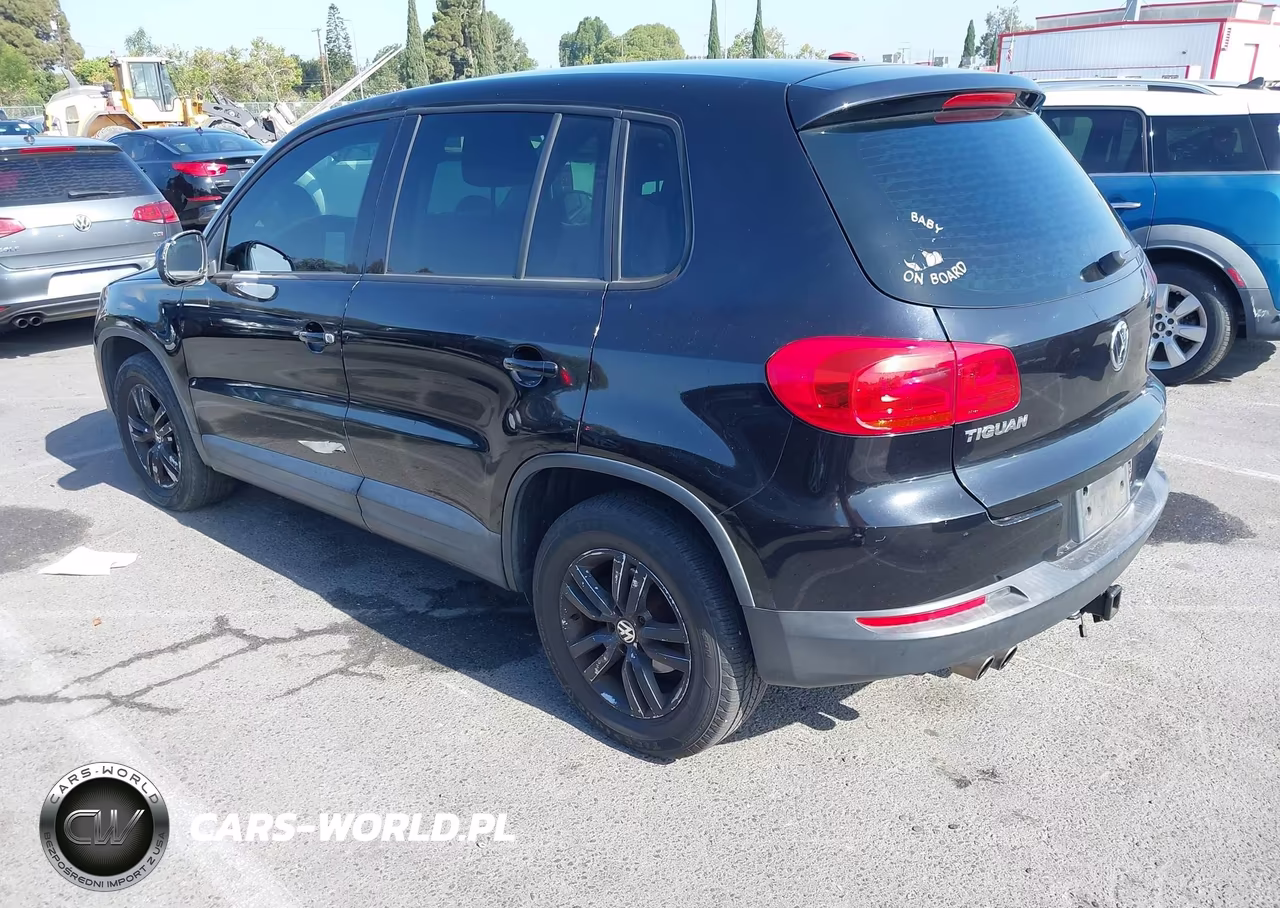 2012 Volkswagen Tiguan Le VIN:WVGAV7AX2CW577622 - 3