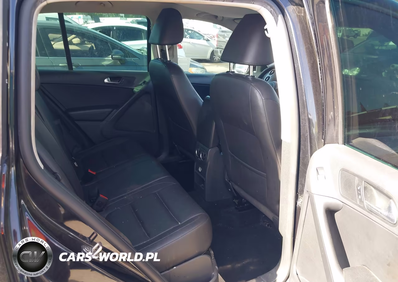 2012 Volkswagen Tiguan Le VIN:WVGAV7AX2CW577622 - 8