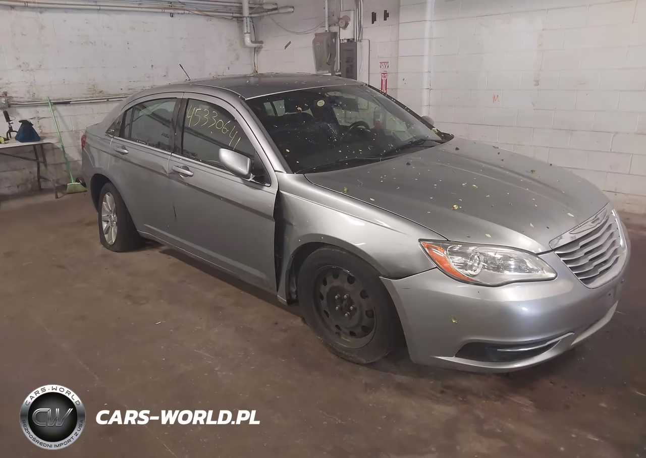 2014 Chrysler 200 Touring – zdjęcie 1 z 11