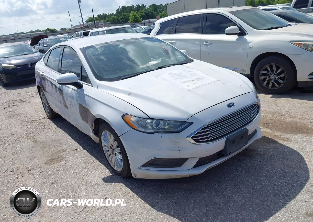 2017 Ford Fusion Hybrid S – zdjęcie 1 z 16