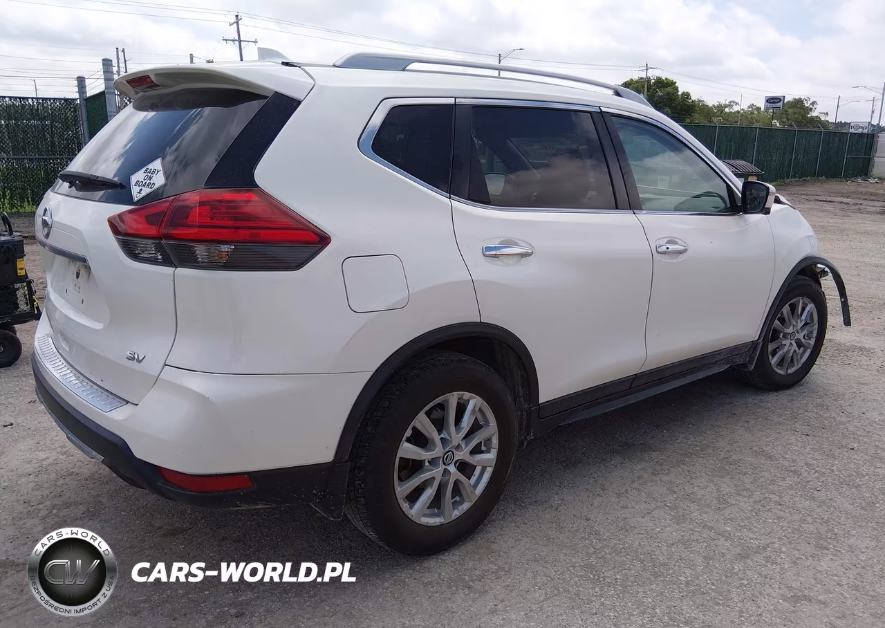 2017 Nissan Rogue Sv VIN:5N1AT2MT8HC768309 - 4