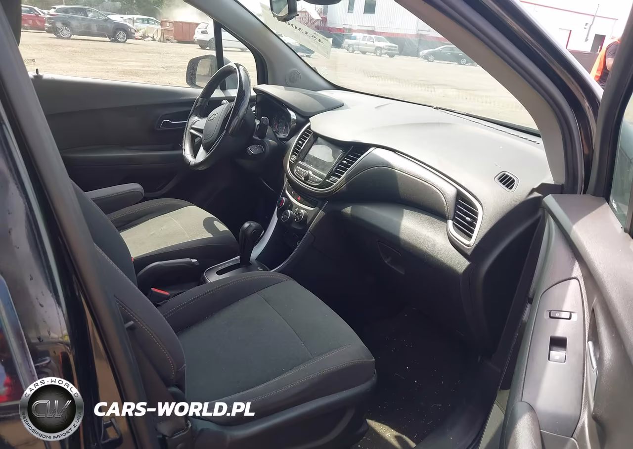 2018 Chevrolet Trax Ls VIN:3GNCJNSB4JL203362 - 5