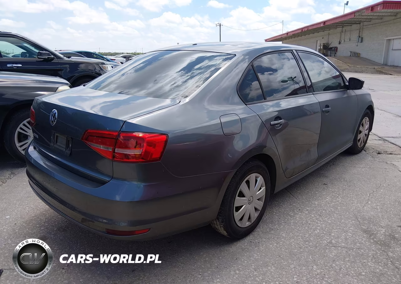 2015 Volkswagen Jetta 2.0L S VIN:3VW2K7AJ6FM310577 - 4