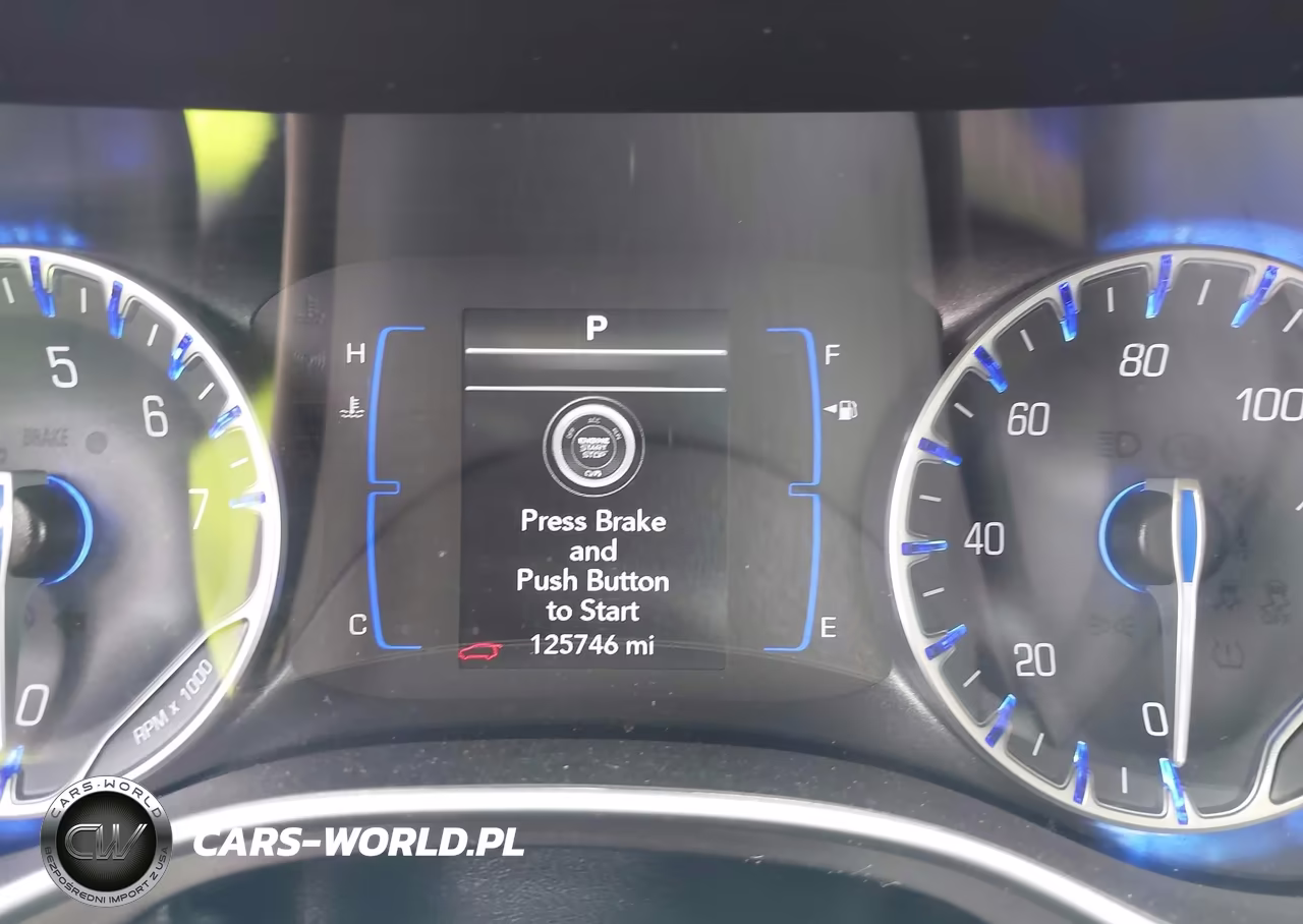 2020 Chrysler Pacifica Touring L VIN:2C4RC1BGXLR123510 - 7