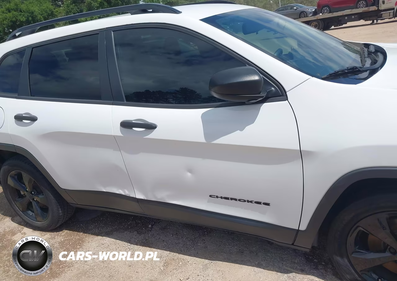 2016 Jeep Cherokee Altitude VIN:1C4PJLAB1GW372760 - 17
