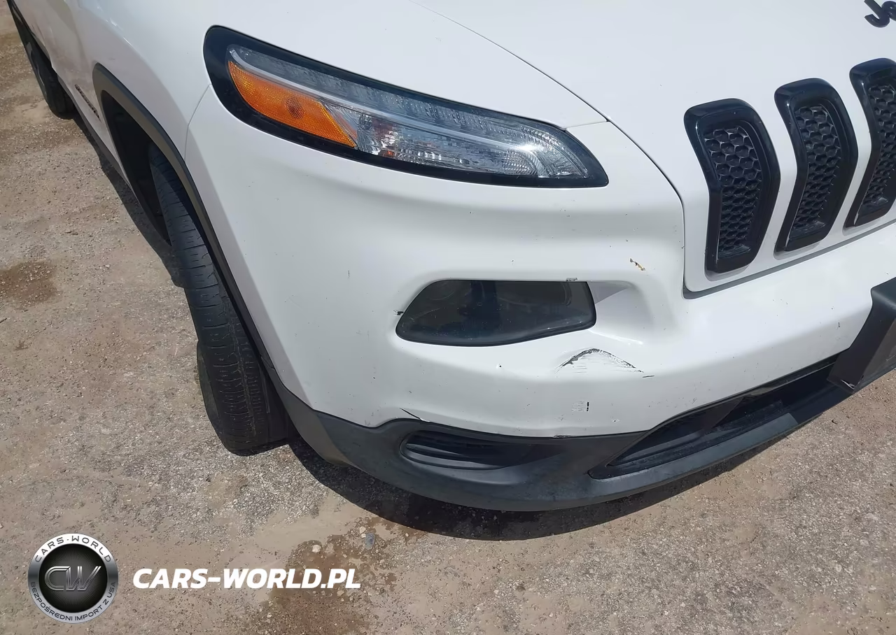 2016 Jeep Cherokee Altitude VIN:1C4PJLAB1GW372760 - 6