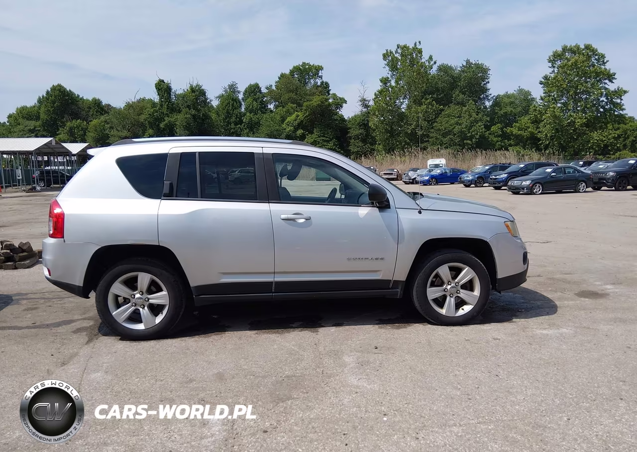 2013 Jeep Compass Sport VIN:1C4NJDBB0DD177316 - 13