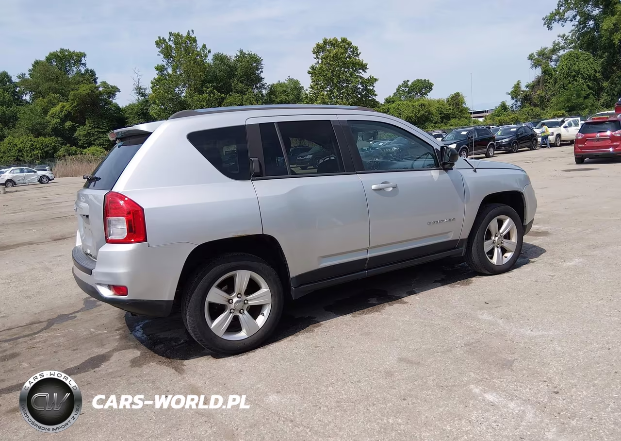 2013 Jeep Compass Sport VIN:1C4NJDBB0DD177316 - 4