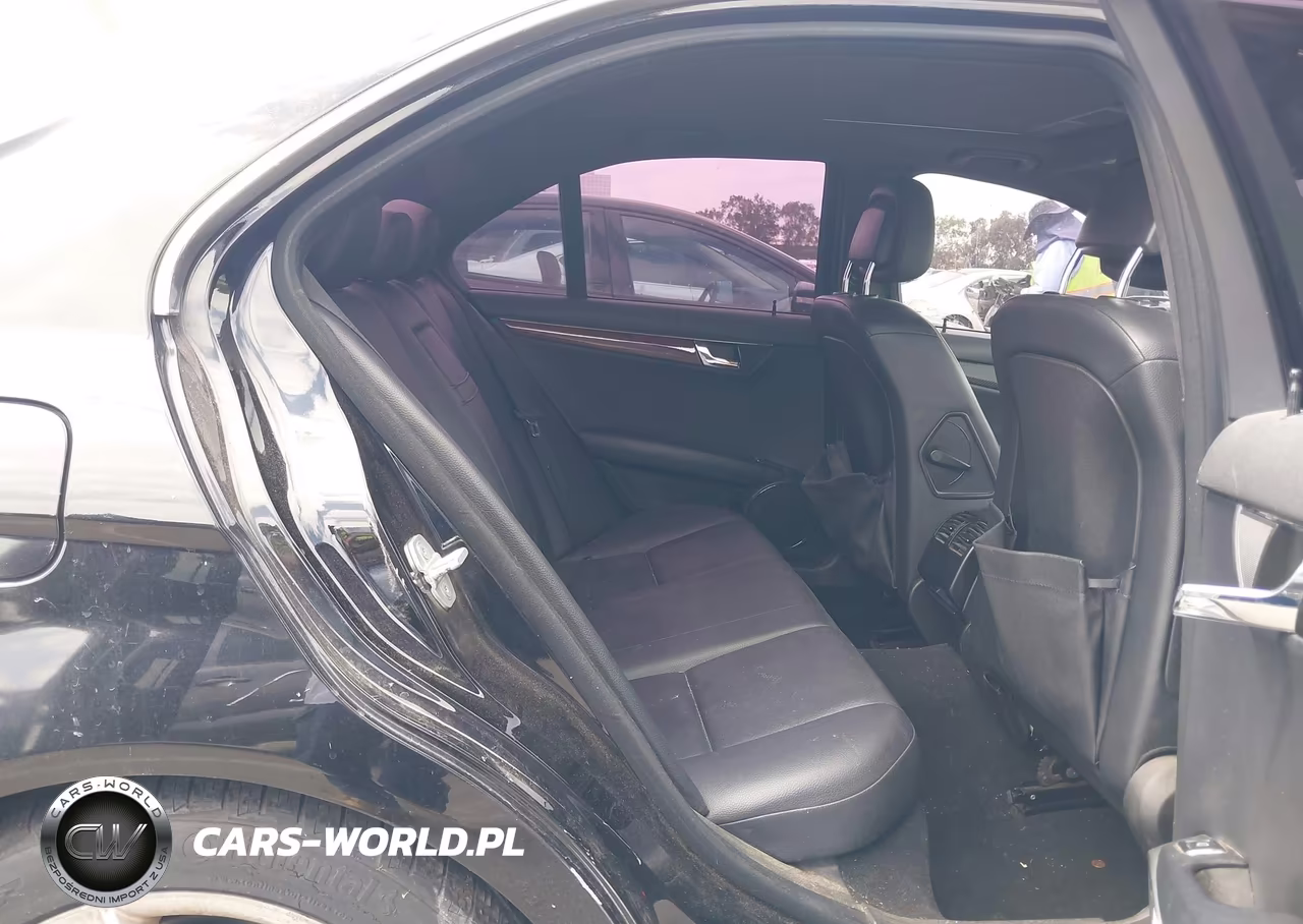 2010 Mercedes-Benz C 300 Sport VIN:WDDGF5EB5AR113367 - 8