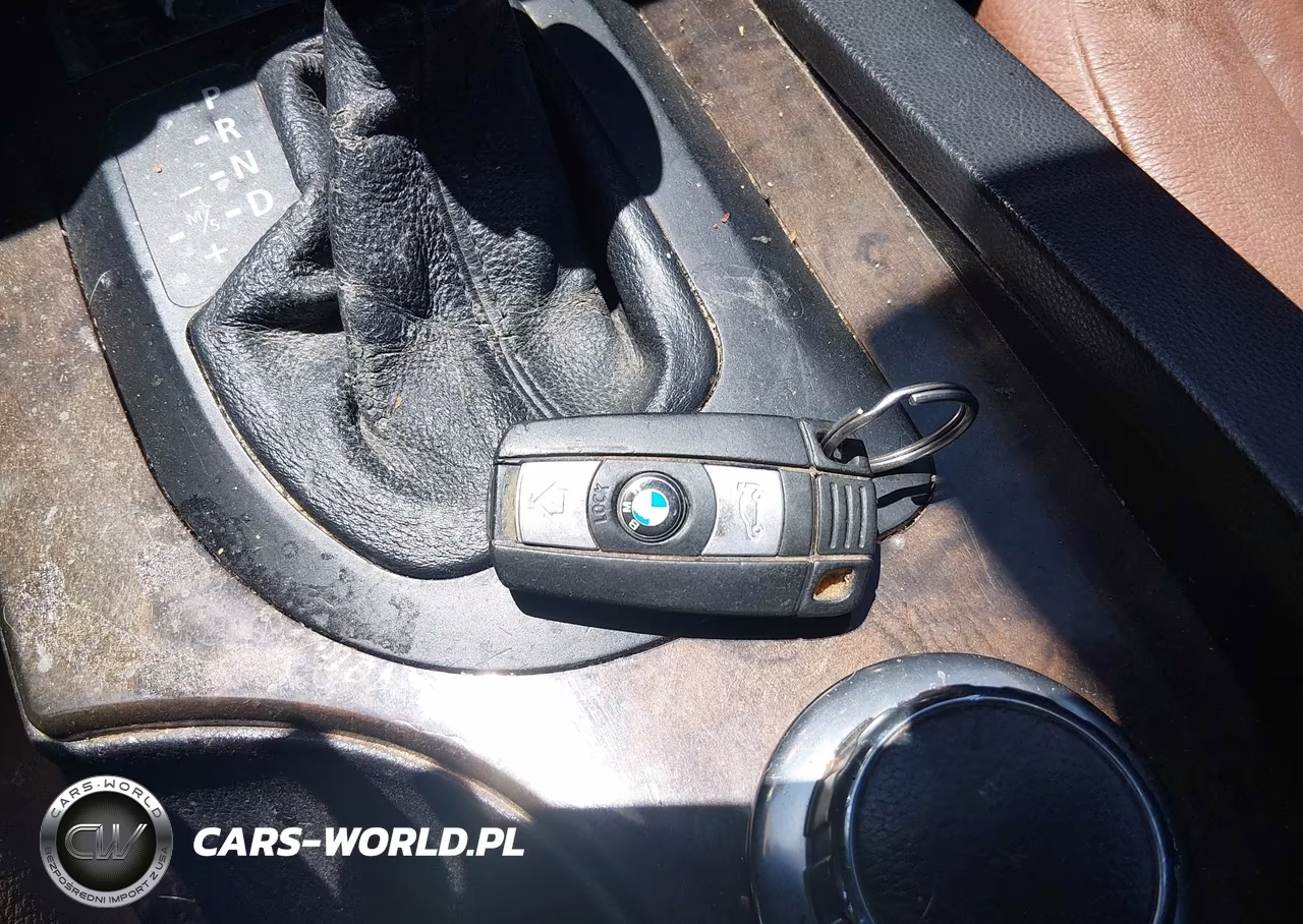 2006 BMW 530I VIN:WBANE73556CM43286 - 11